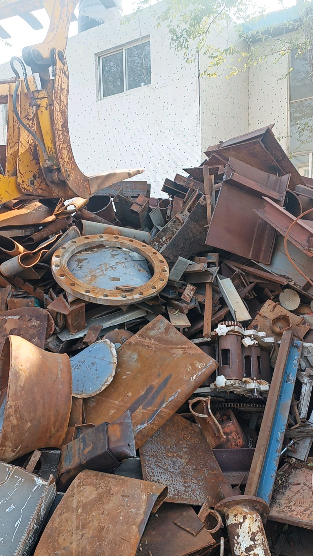 威海廢舊物資回收 綠色循環與資源再生的實踐